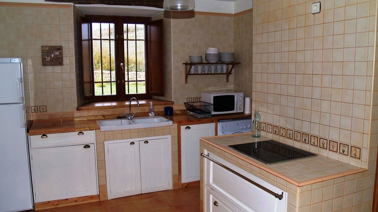 Photo of Kitchen in Respenda de la Pena