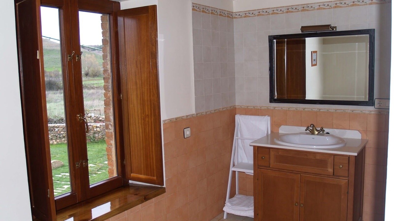 Photo of Bathroom in Respenda de la Pena