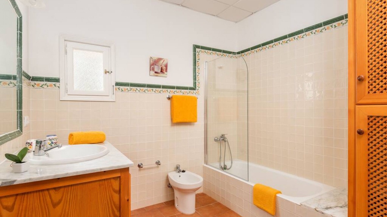 Photo of Bathroom in Mahon