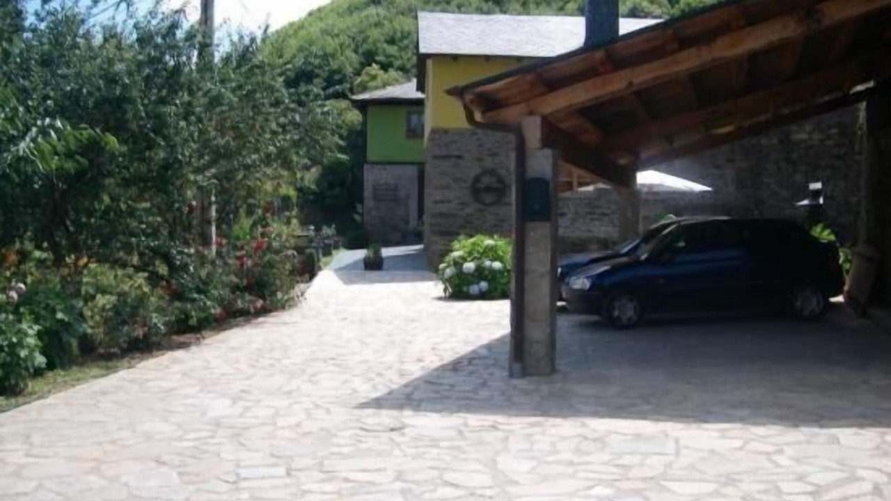 Photo of Outdoor in Limes