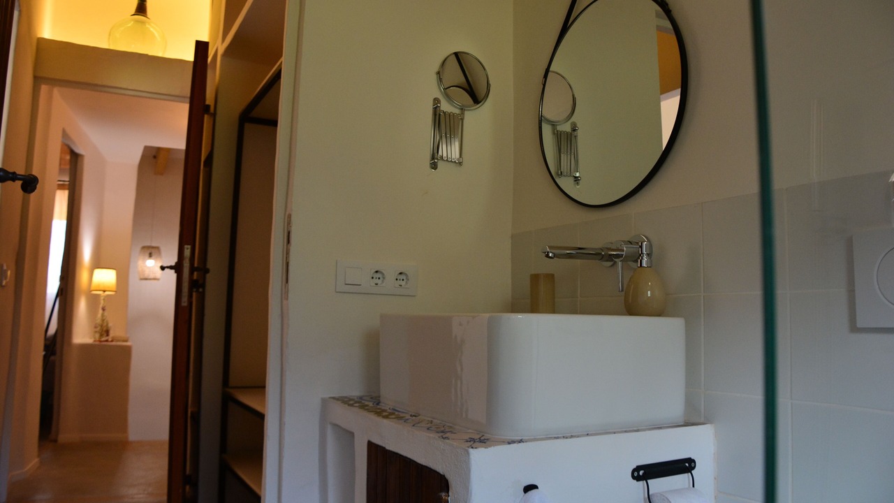 Photo of Bathroom in Biniaraix