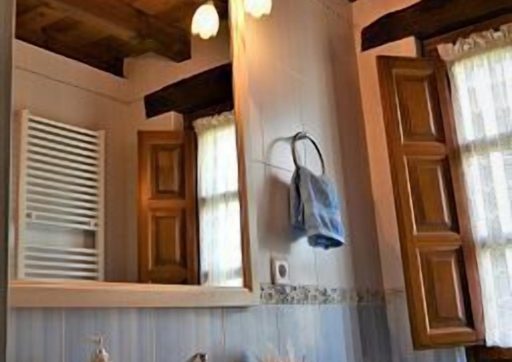 Photo of Bathroom in Penamellera Alta