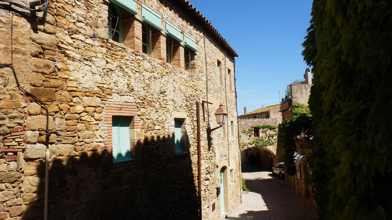 Photo of Outdoor in Peratallada