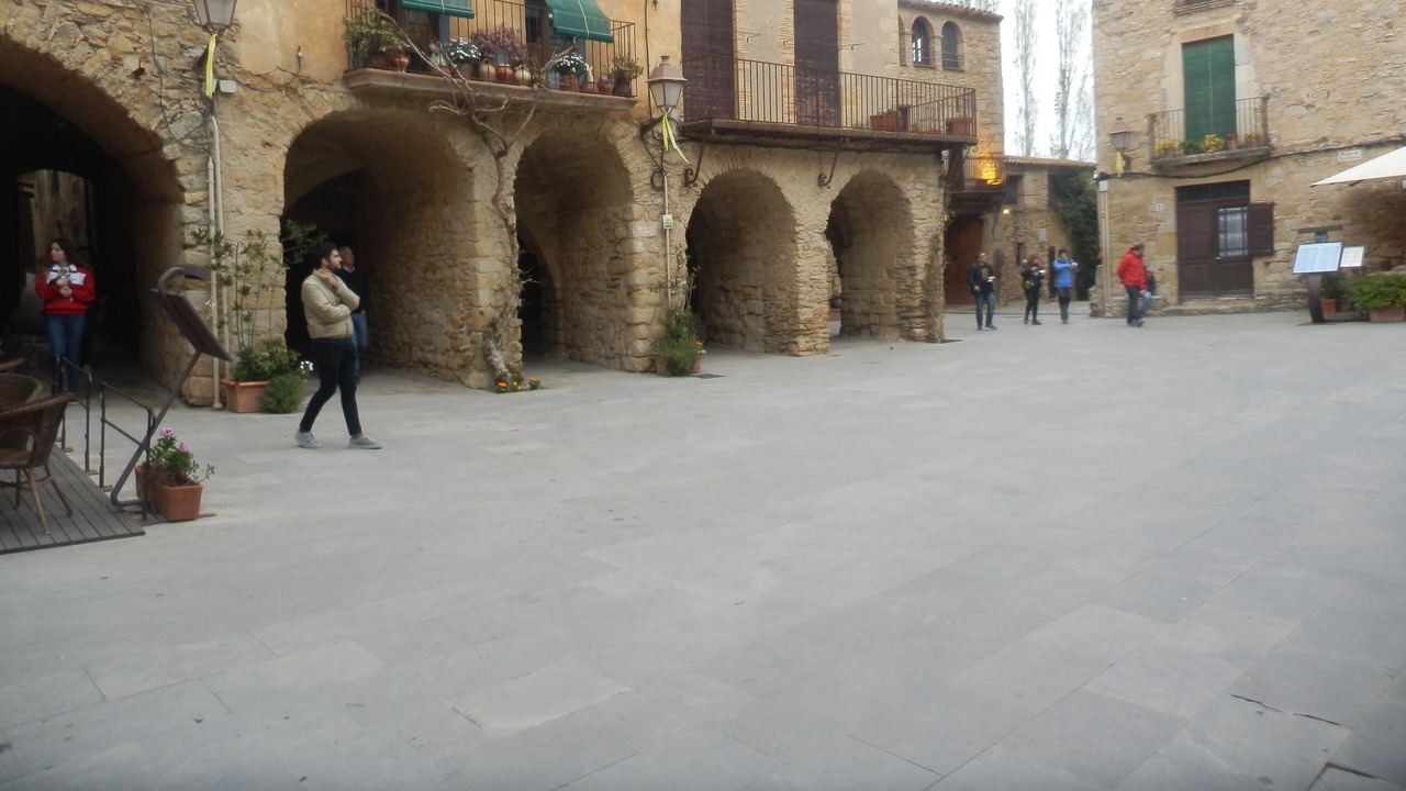 Photo of Outdoor in Peratallada