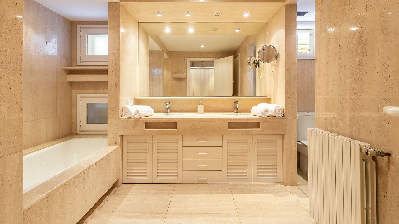 Photo of Bathroom in Cadaques