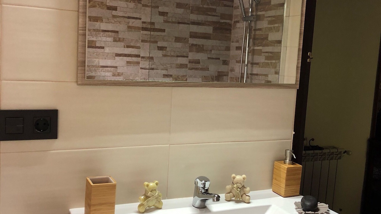 Photo of Bathroom in Nieda