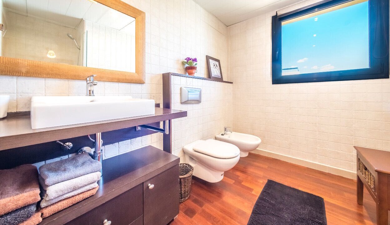 Photo of Bathroom in San Antonio Bay