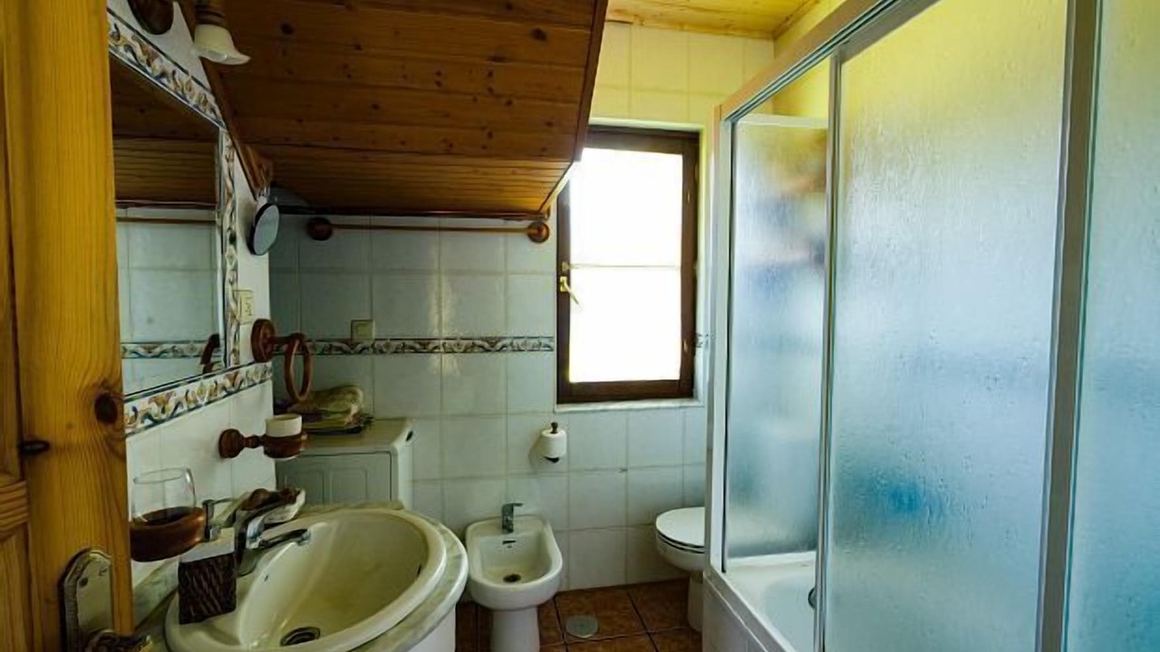 Photo of Bathroom in Burbia