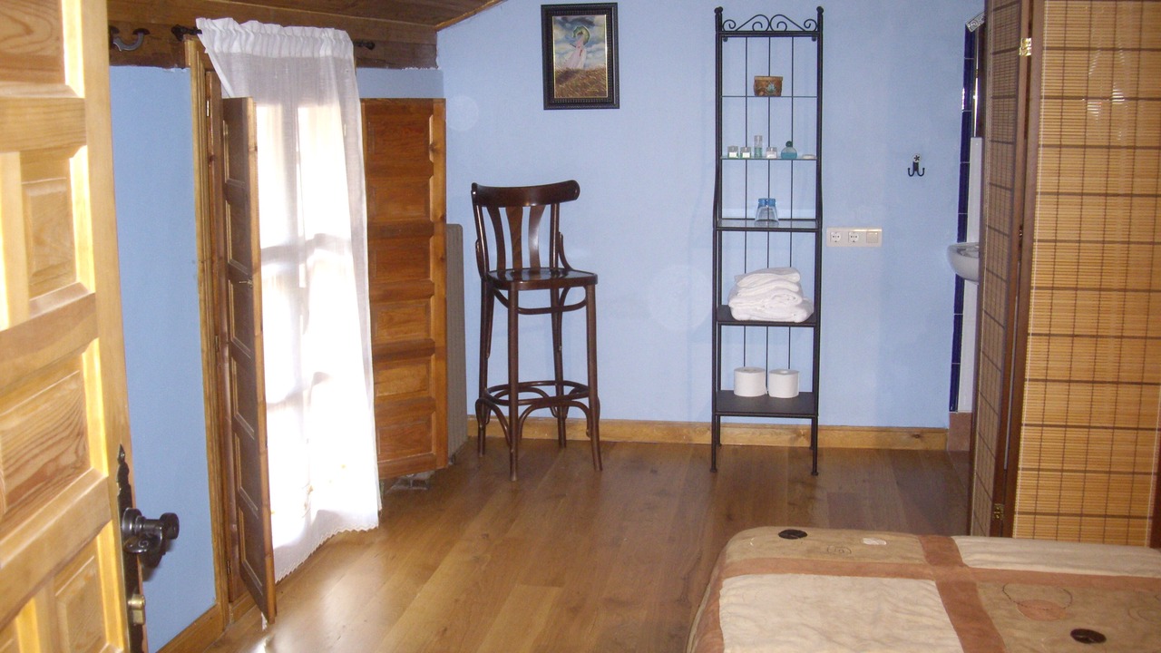 Photo of Bedroom in Junta de Traslaloma