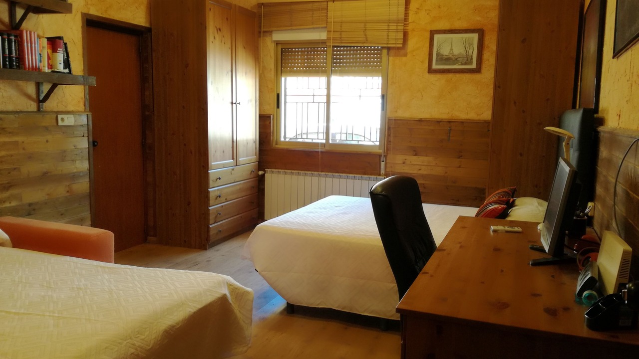 Photo of Bedroom in Biar