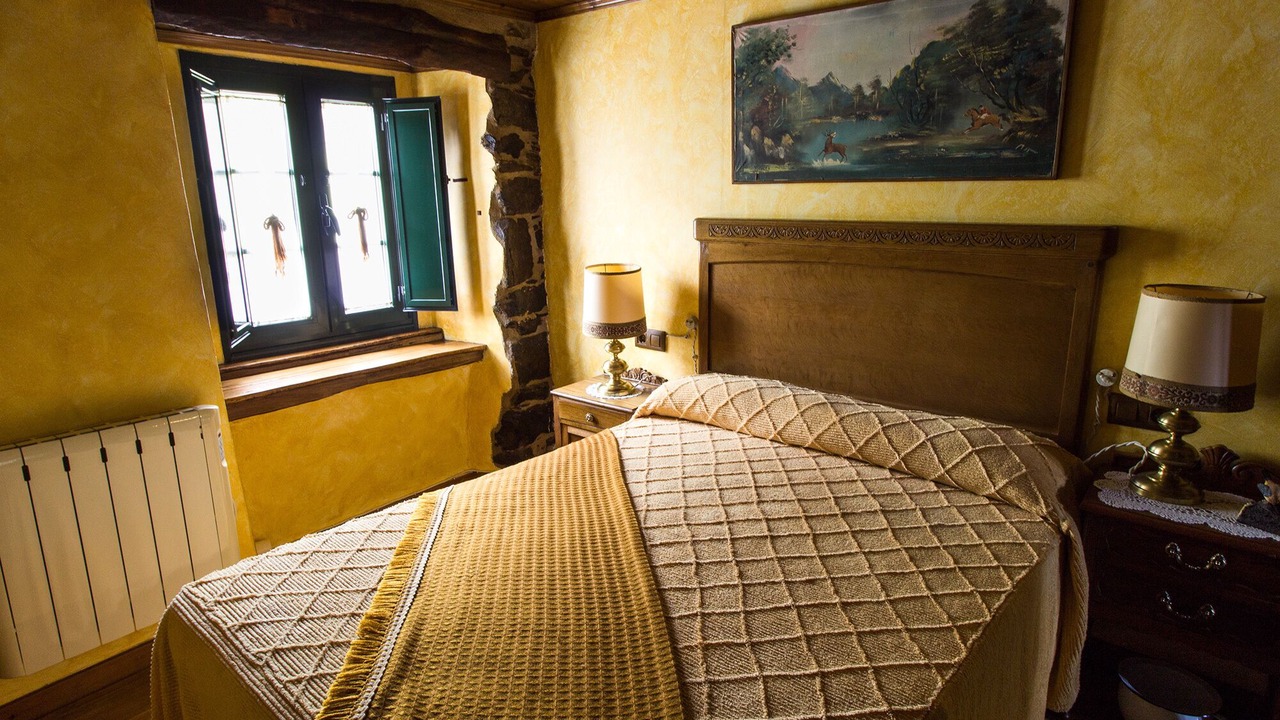 Photo of Bedroom in Feas