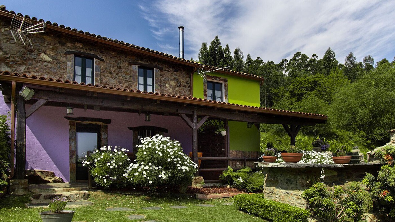 Photo of Outdoor in Feas