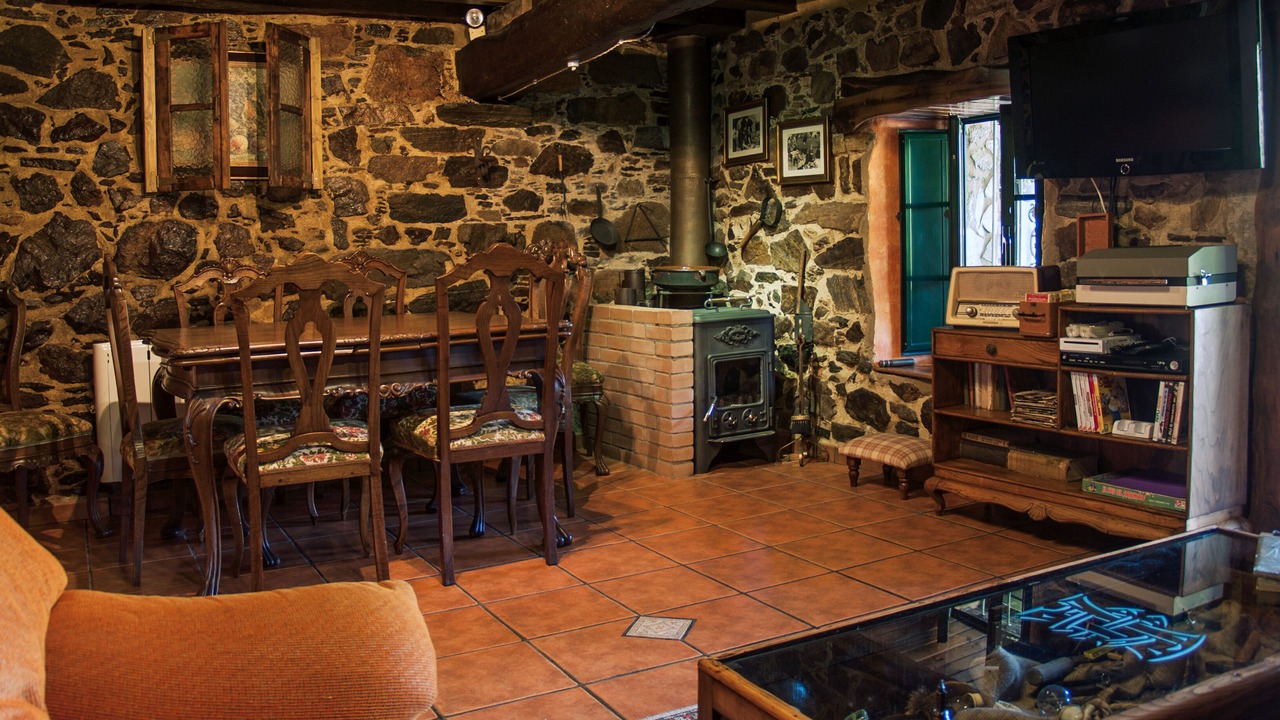 Photo of Livingroom in Feas