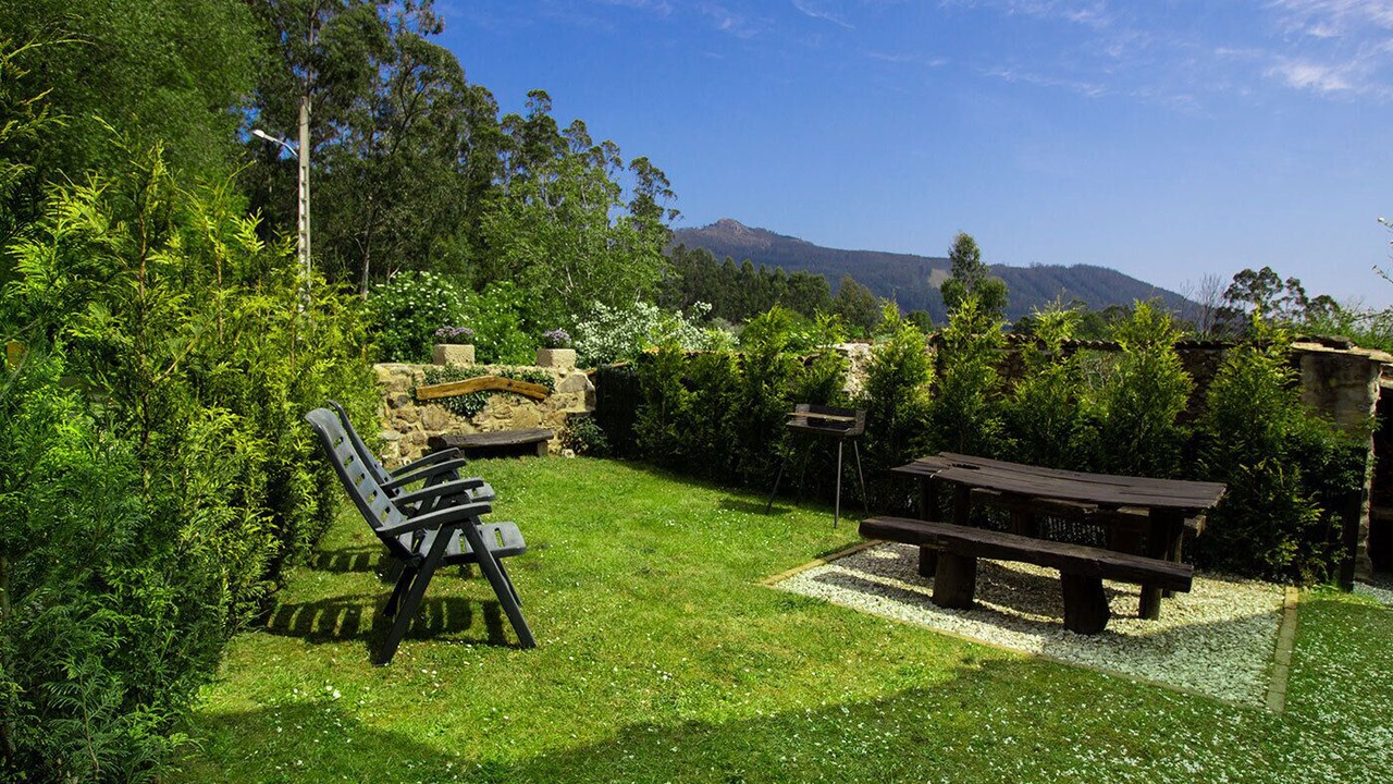 Photo of Outdoor in Feas