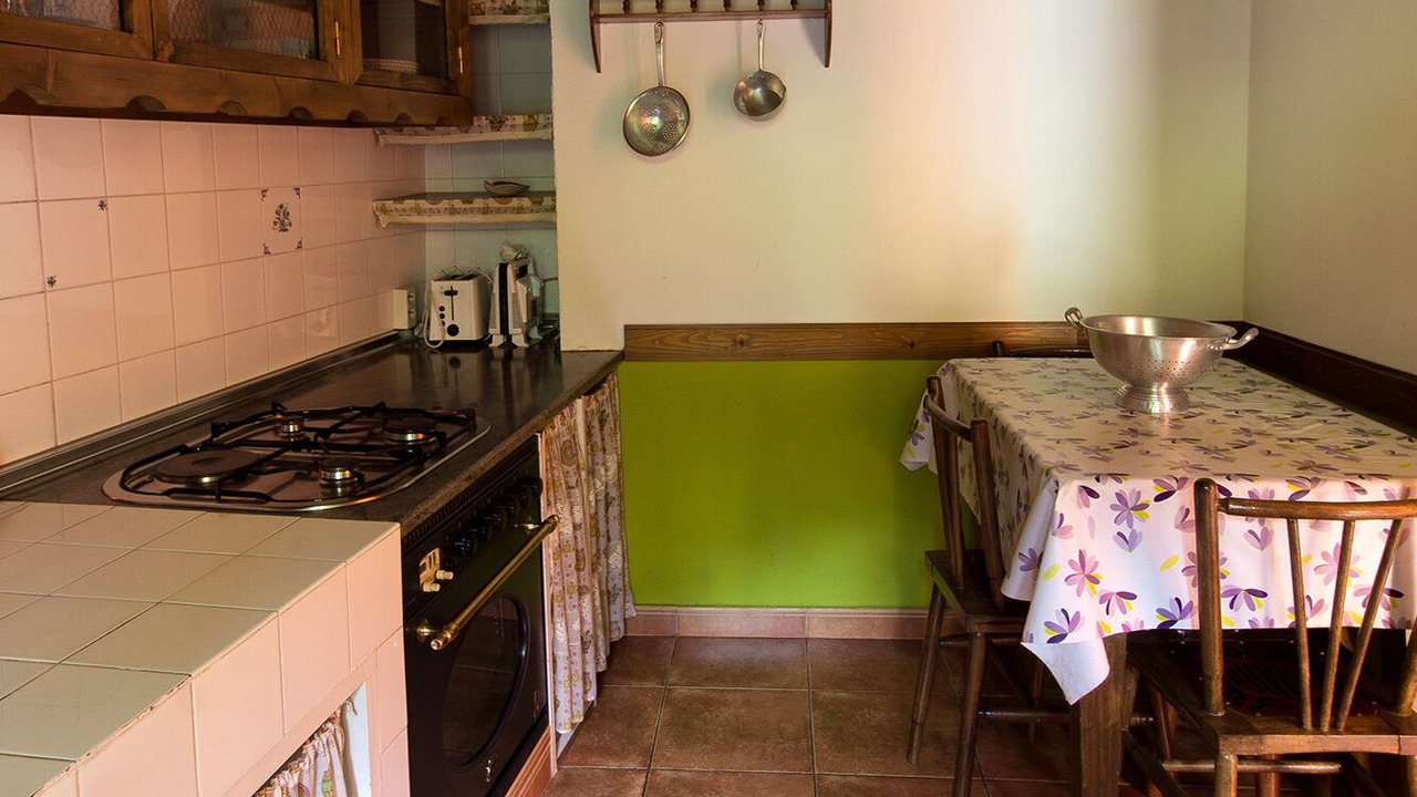 Photo of Kitchen in Feas