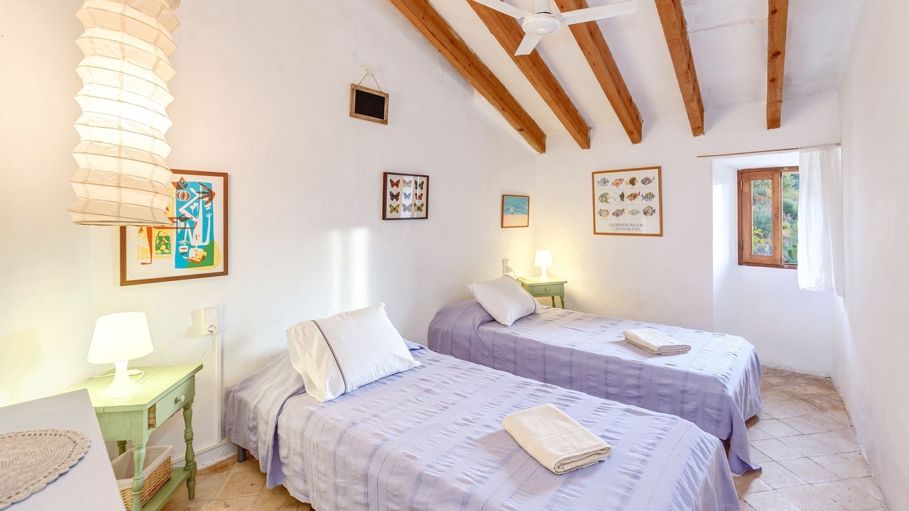 Photo of Bedroom in Banyalbufar