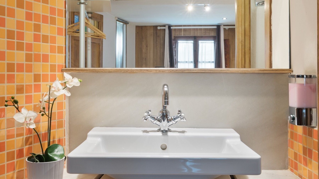 Photo of Bathroom in Precendi