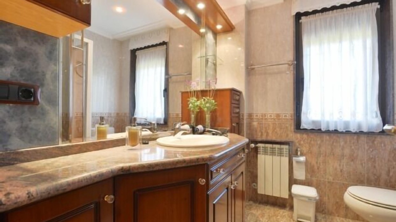 Photo of Bathroom in Villamayor