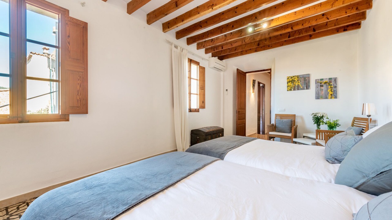 Photo of Bedroom in Biniaraix