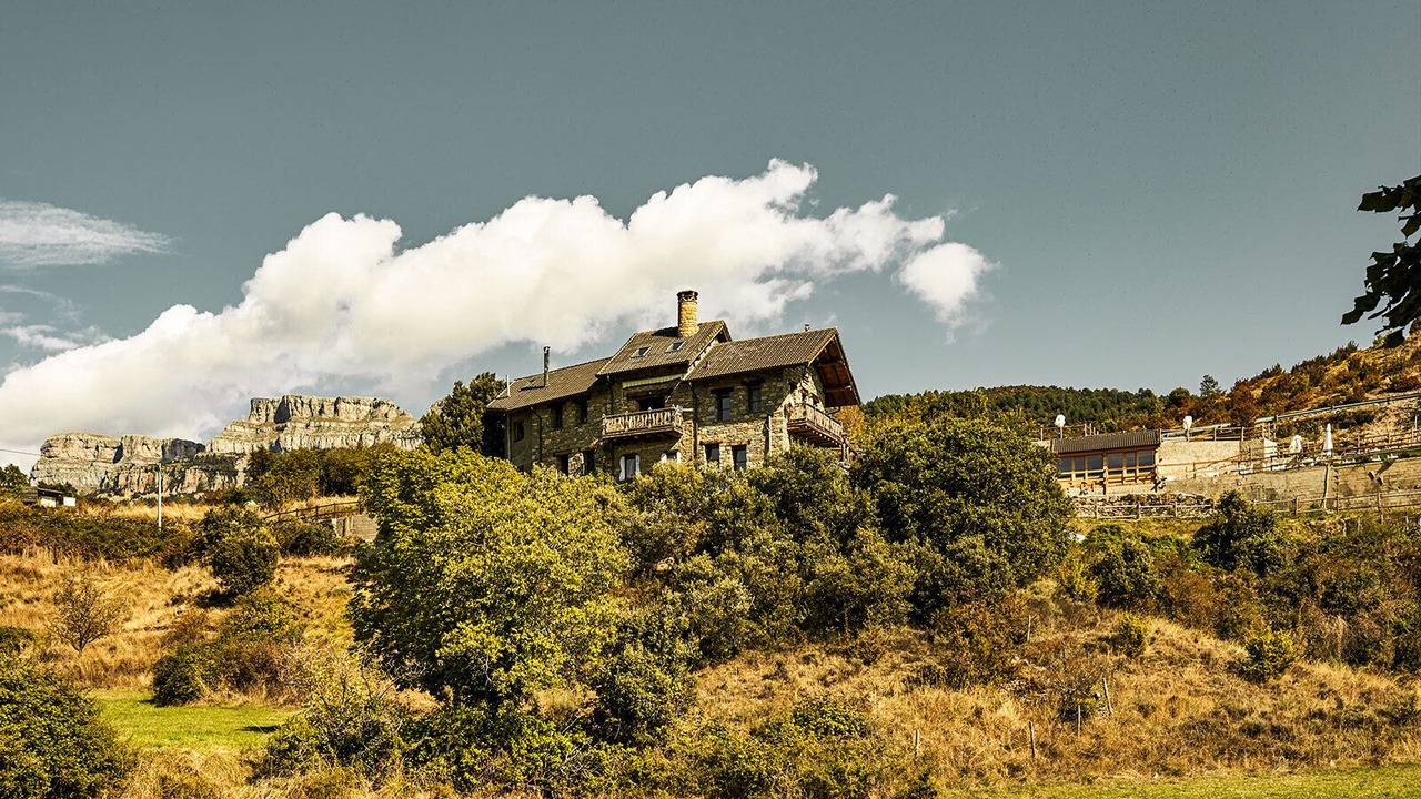 Photo of Outdoor in Buerba