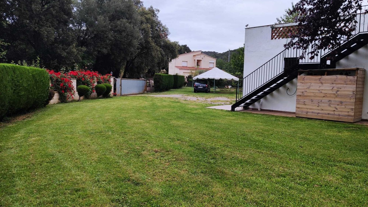 Photo of Outdoor in Quart
