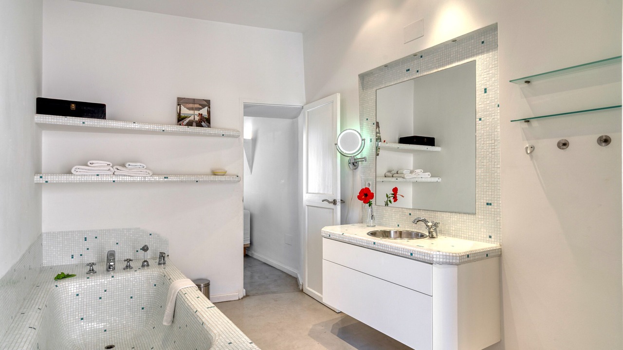 Photo of Bathroom in Soller