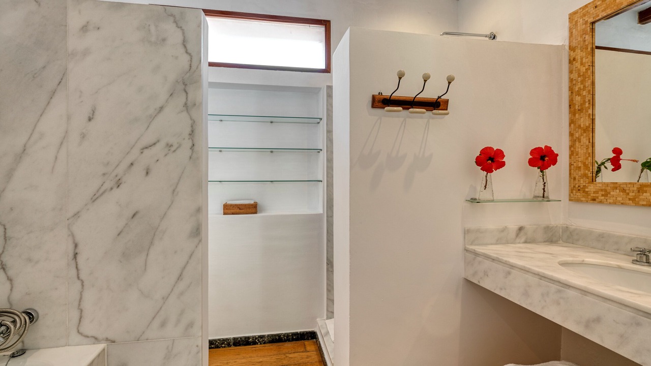 Photo of Bathroom in Soller