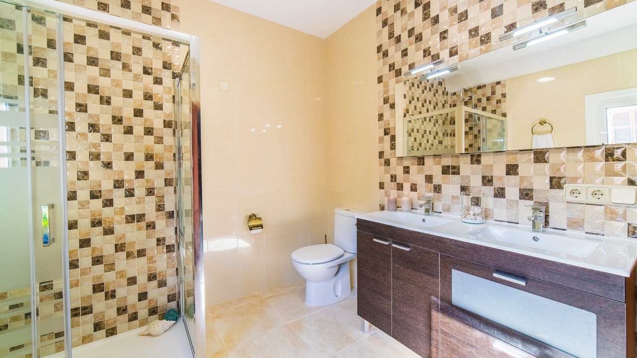 Photo of Bathroom in Alcanada