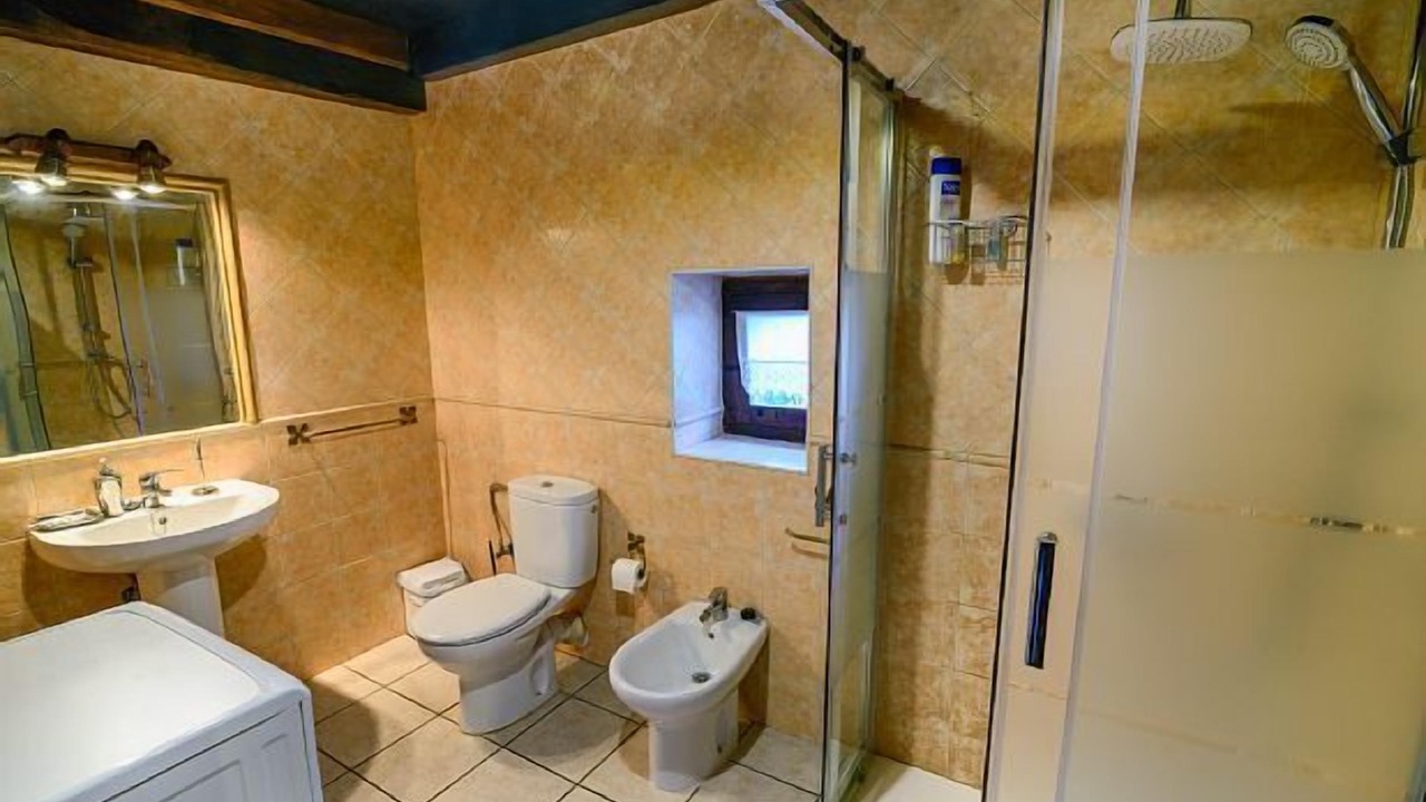 Photo of Bathroom in Cordinanes