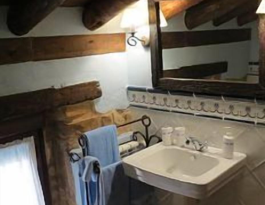 Photo of Bathroom in Hontoria del Pinar