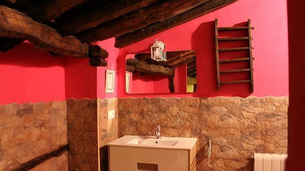 Photo of Bathroom in Pradena