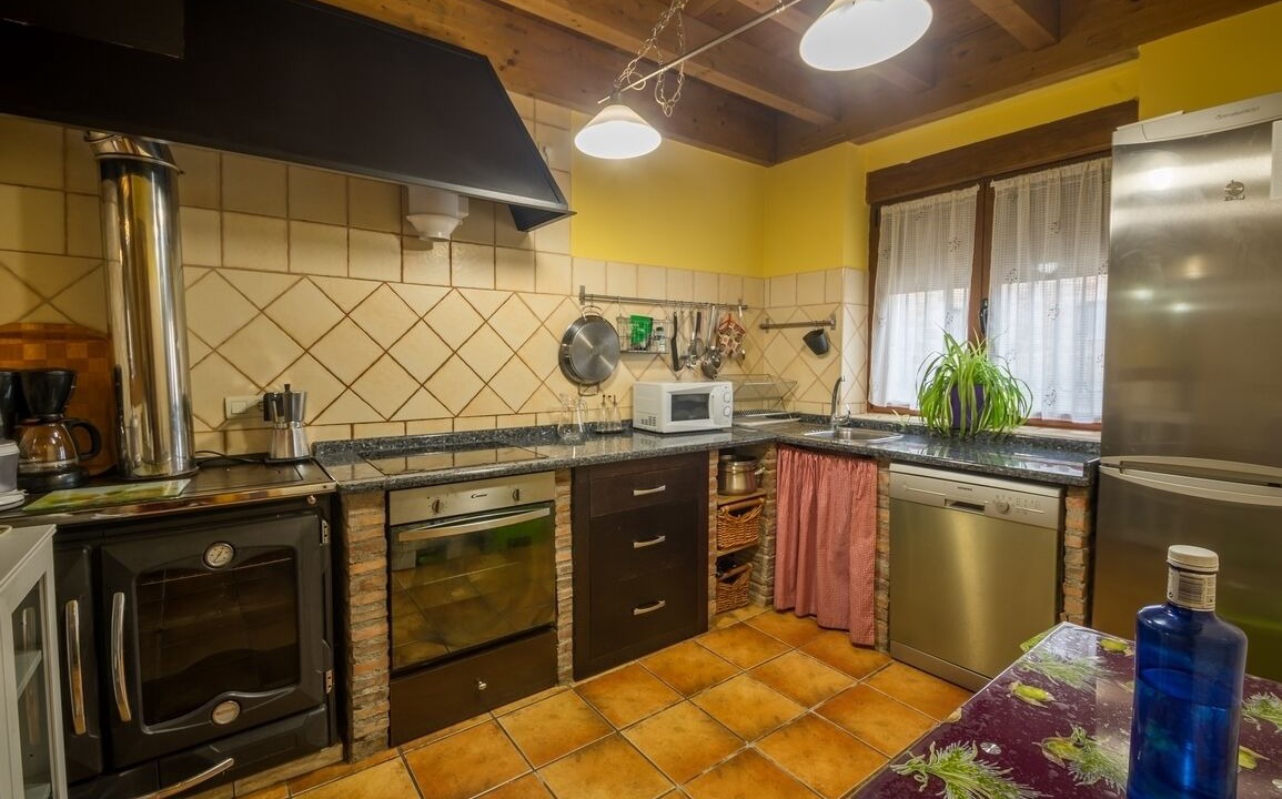 Photo of Kitchen in Mambrillas de Lara