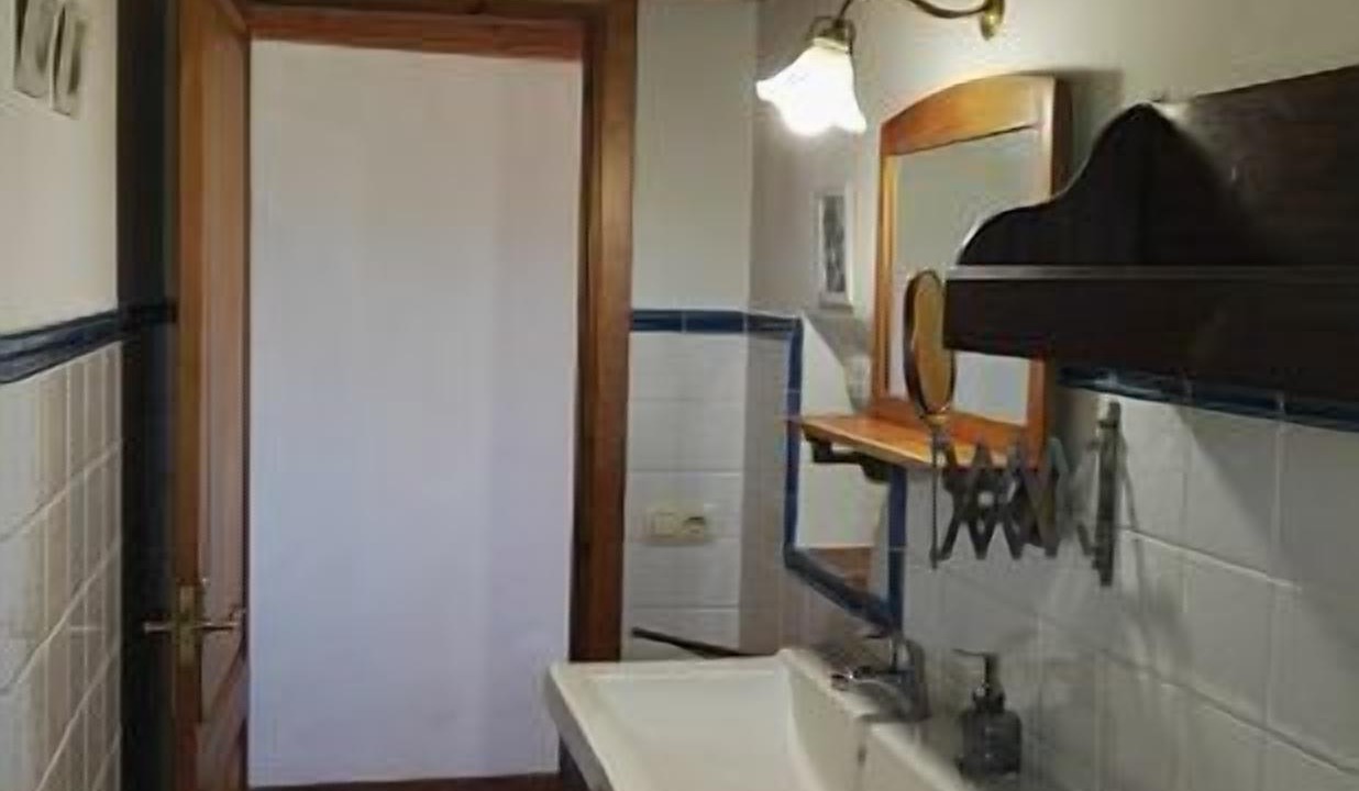 Photo of Bathroom in Torroella de Fluvia