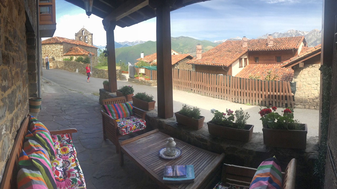 Photo of Patio Balcony in Tudes