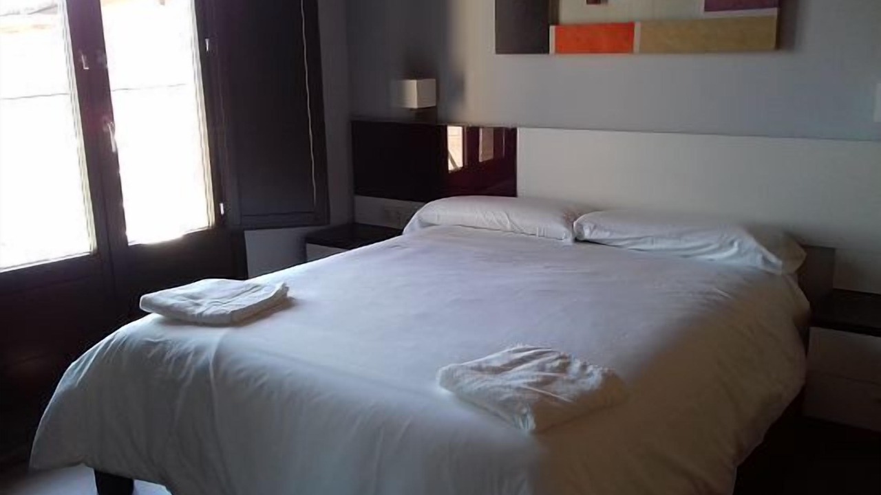 Photo of Bedroom in Coles