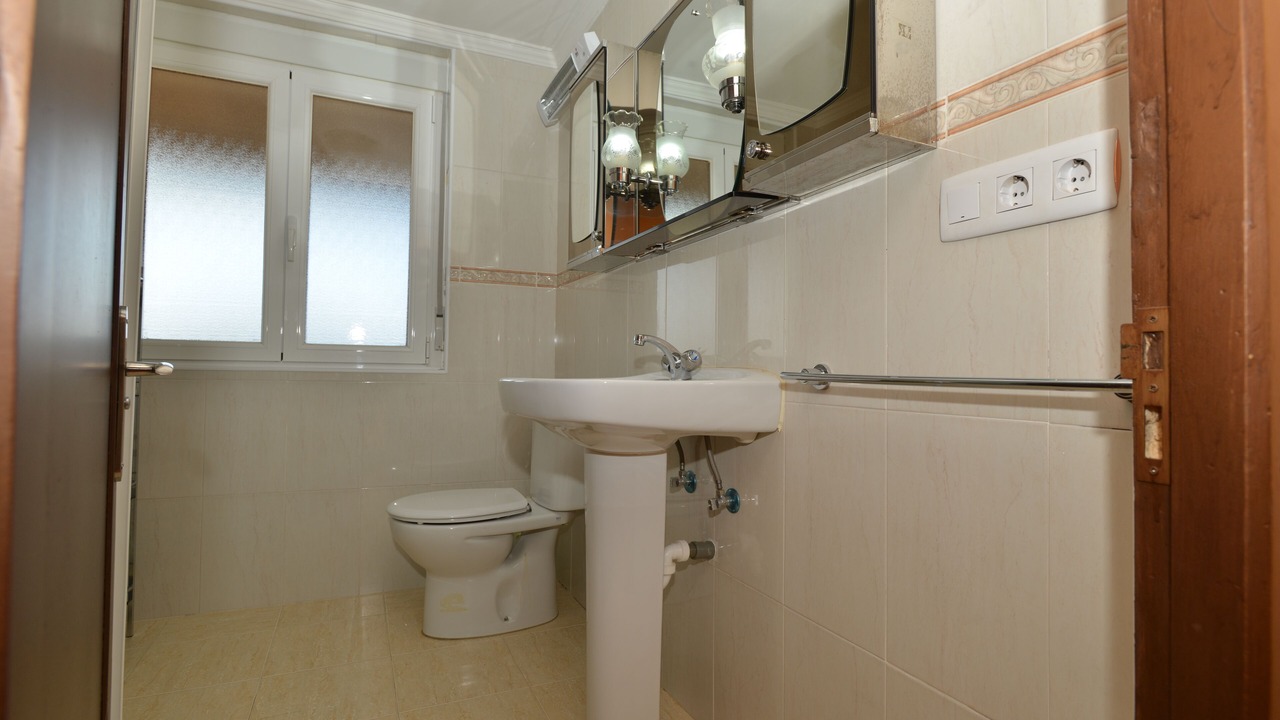 Photo of Bathroom in Valdespino de Somoza