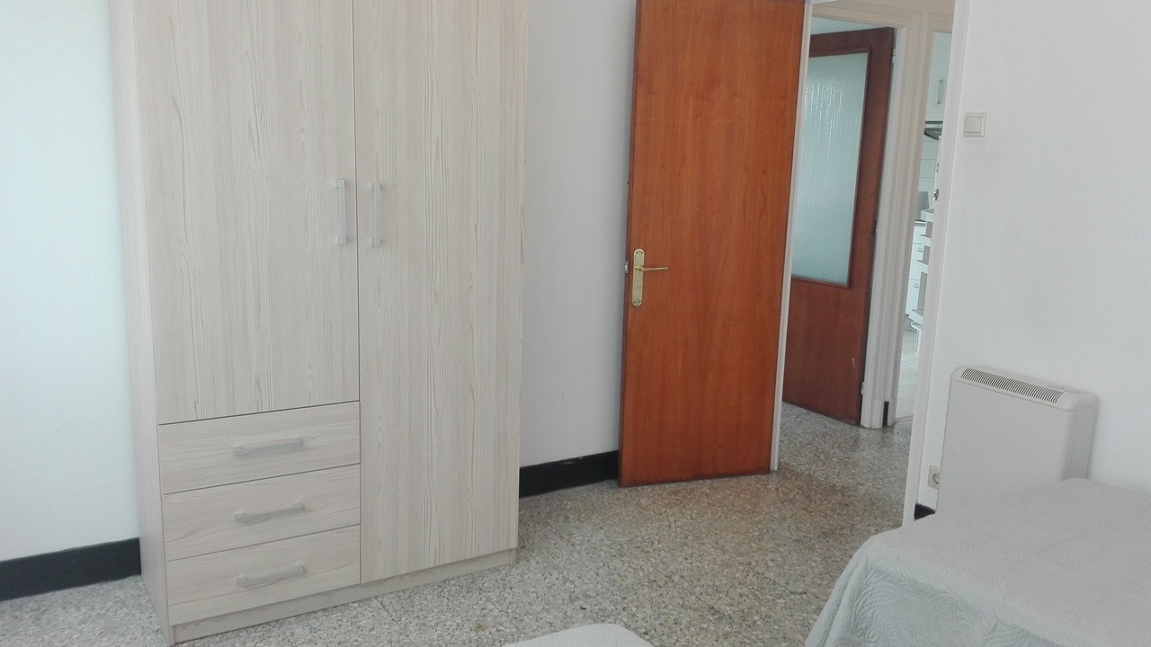 Photo of Bedroom in Naron