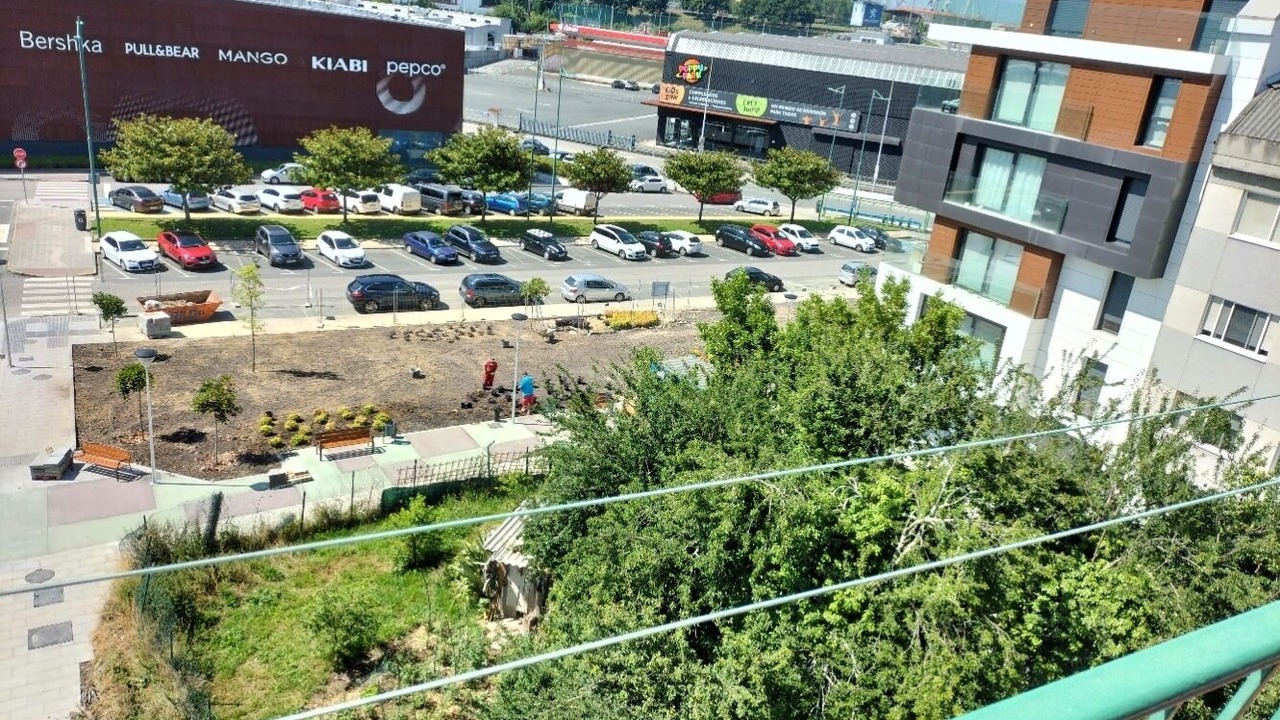 Photo of Outdoor in Naron