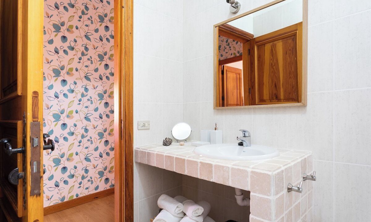 Photo of Bathroom in Tejina