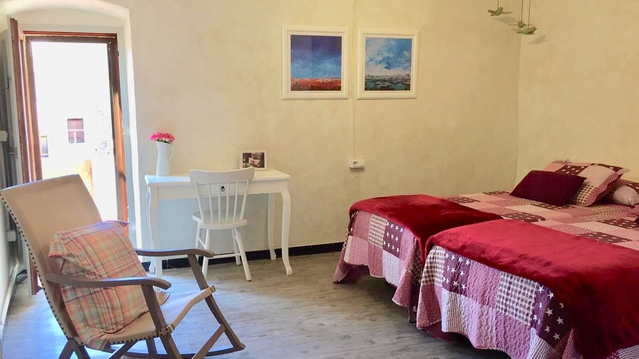Photo of Bedroom in Pals