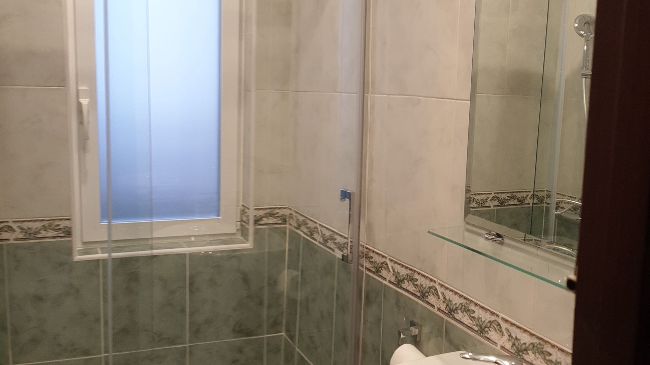 Photo of Bathroom in Haro