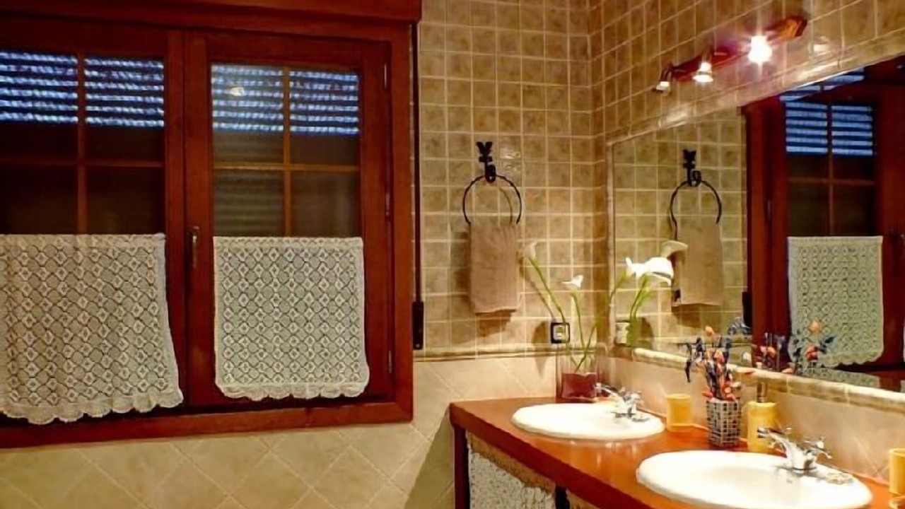 Photo of Bathroom in San Miguel de Bernuy