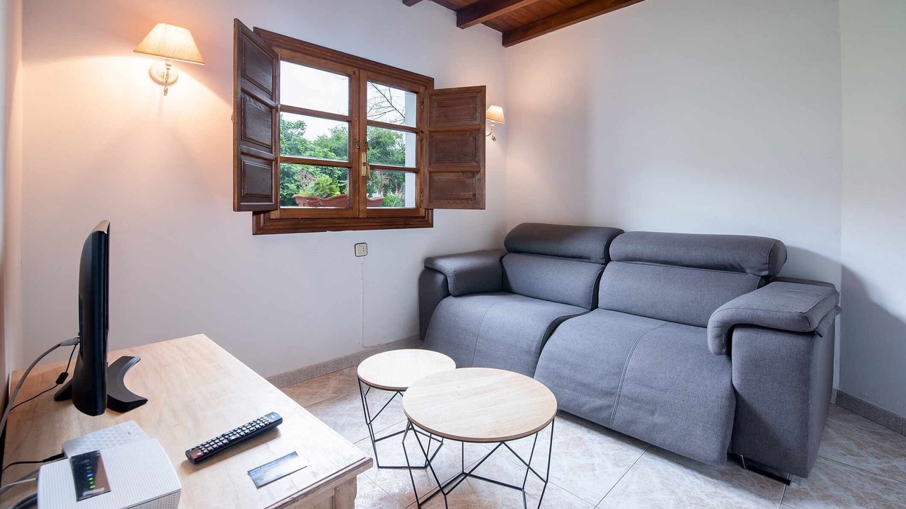 Photo of Bedroom in Rales