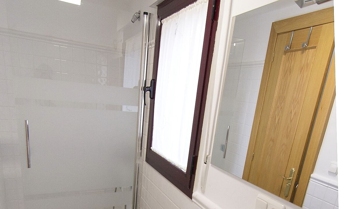 Photo of Bathroom in Revenga