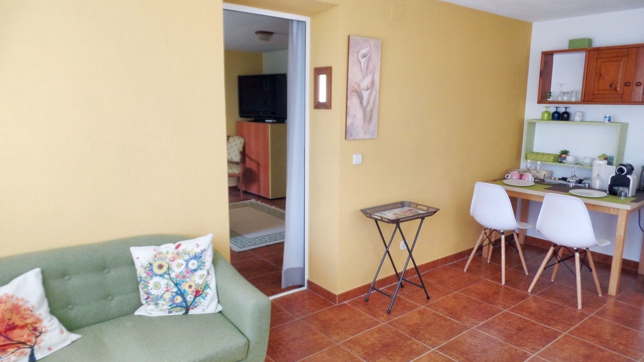 Photo of Livingroom in Altavista