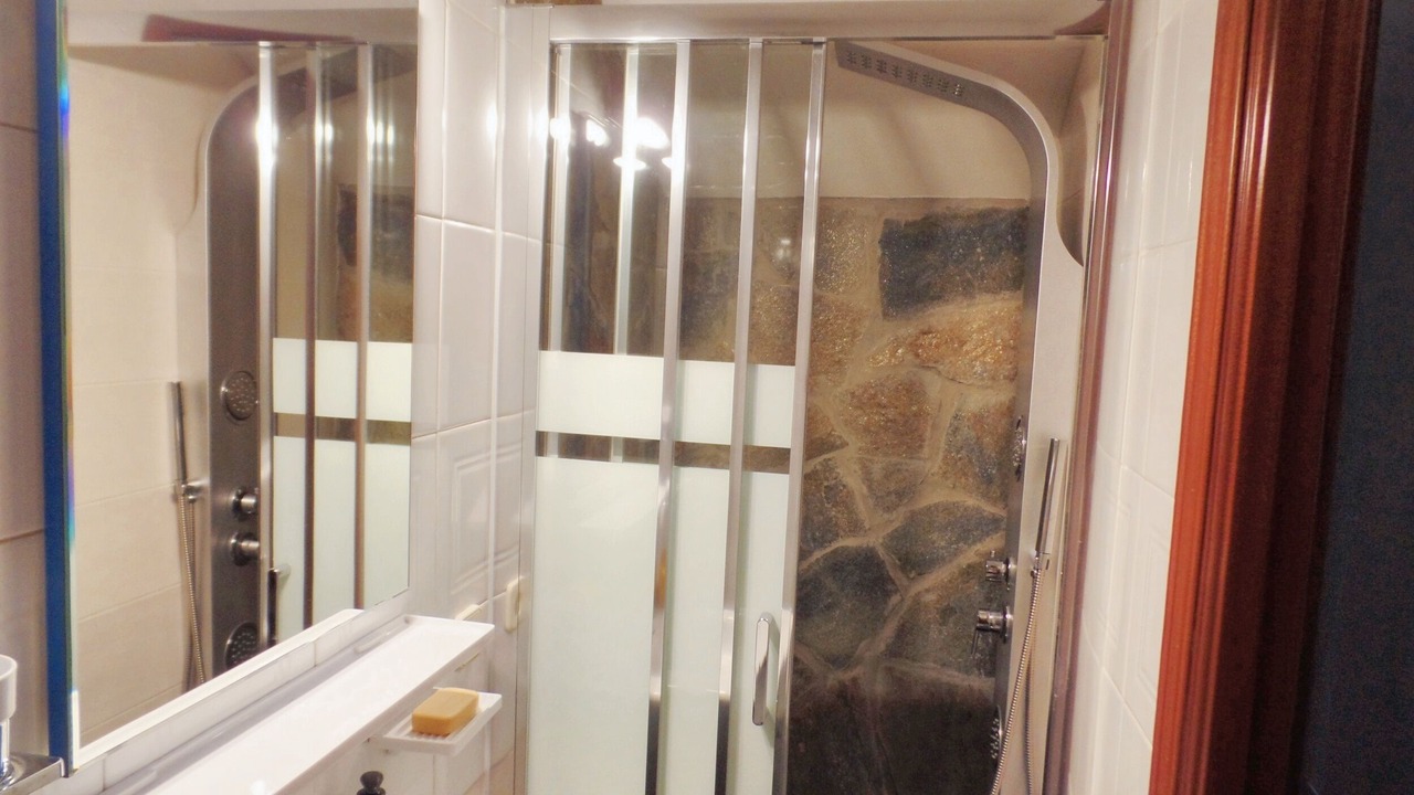 Photo of Bathroom in Altavista