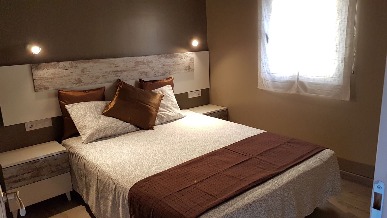 Photo of Bedroom in Roses Town Center