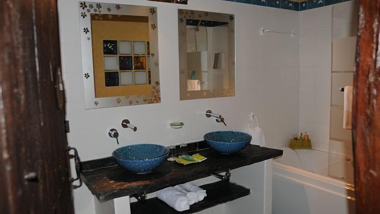 Photo of Bathroom in Villafeliz de Babia
