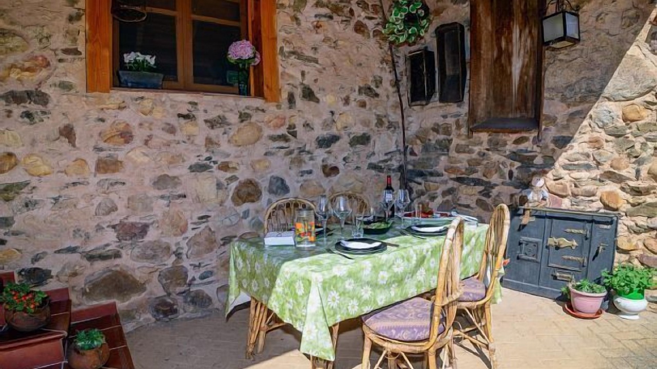 Photo of Outdoor in Benllera