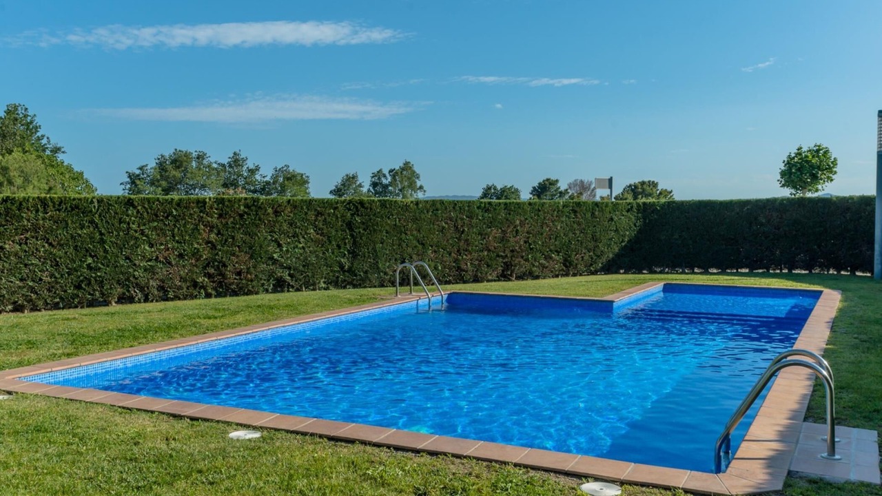 Photo of Outdoor in Albons